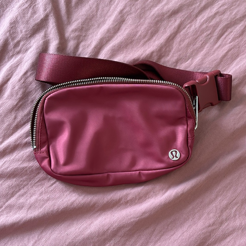 LULULEMON The Everywhere Belt Bag